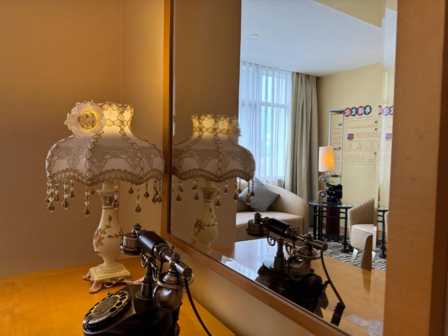 Guangzhou Baiyun Hotel Eksteriør bilde A mirror